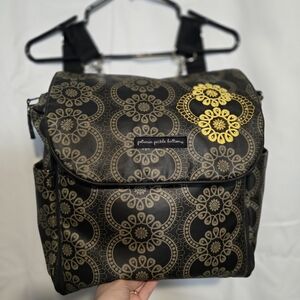 Petunia Pickle Bottom Black and Gold Men's Bag